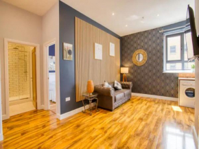 Pass the Keys Central Apartment with king bed